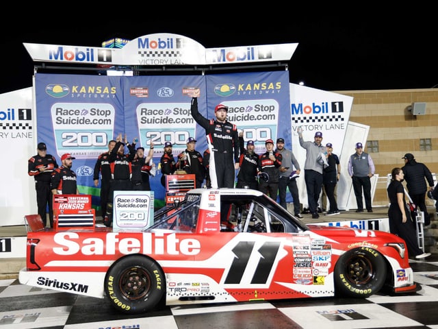 Manufacturer reference image: Kaden Honeycutt 2026 Safelite Kansas Raced Win 1:24 ARC Diecast